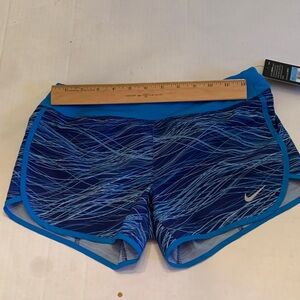 NWT Niki Dri-Fit Girls Running Shorts size Medium